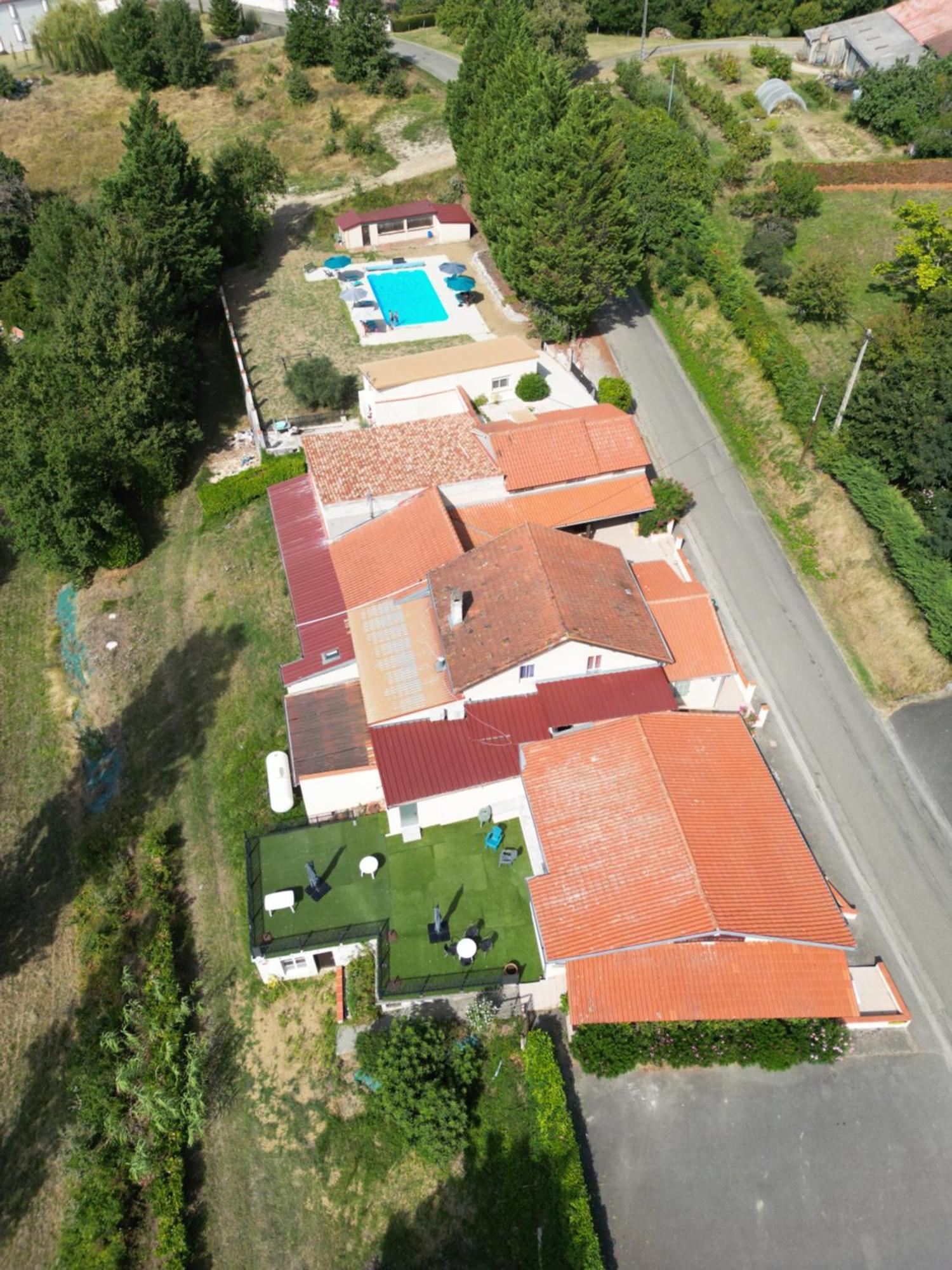Logis Des Cretes De Pignols Hotel Moissac Exterior photo
