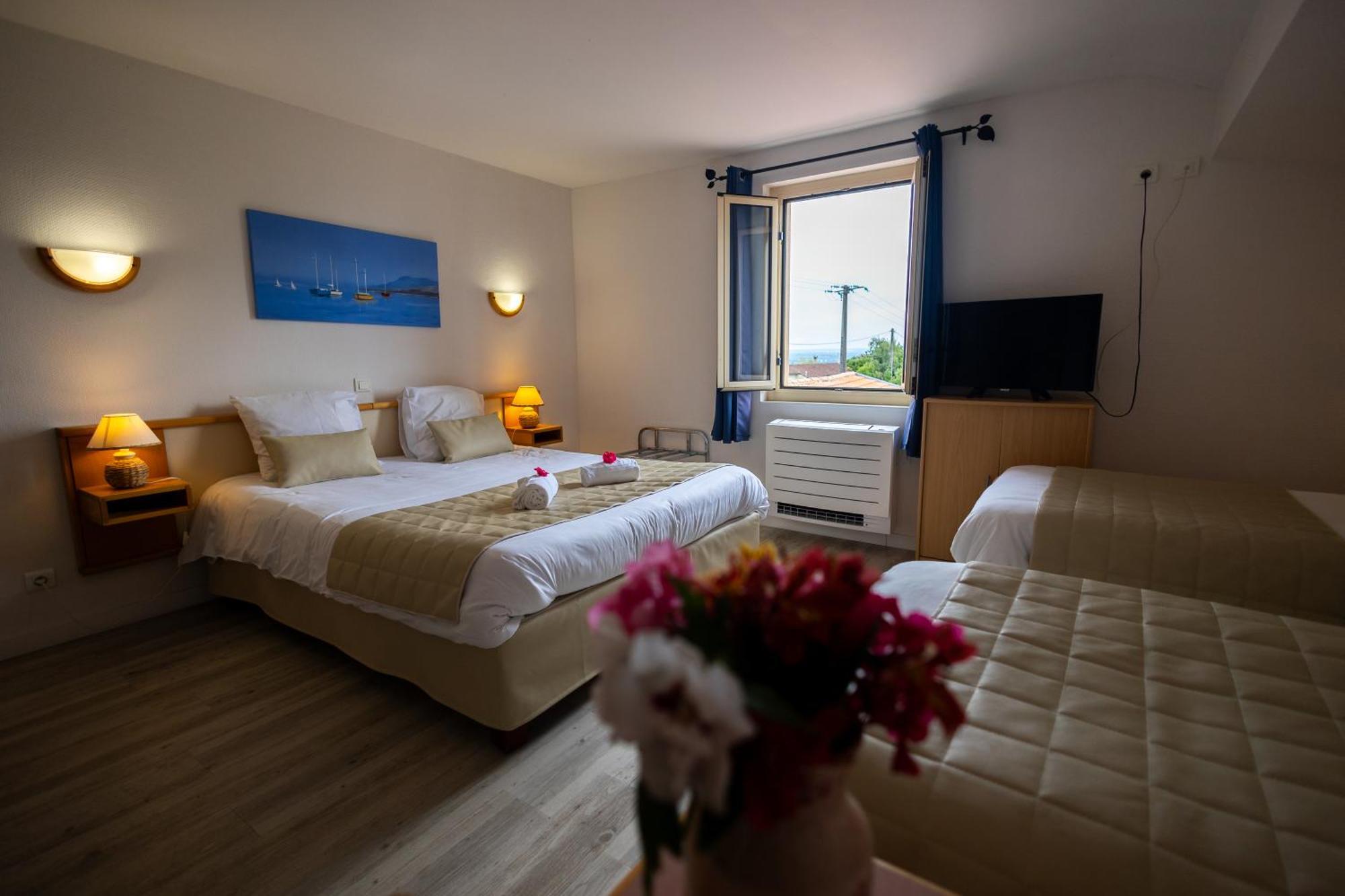 Logis Des Cretes De Pignols Hotel Moissac Exterior photo