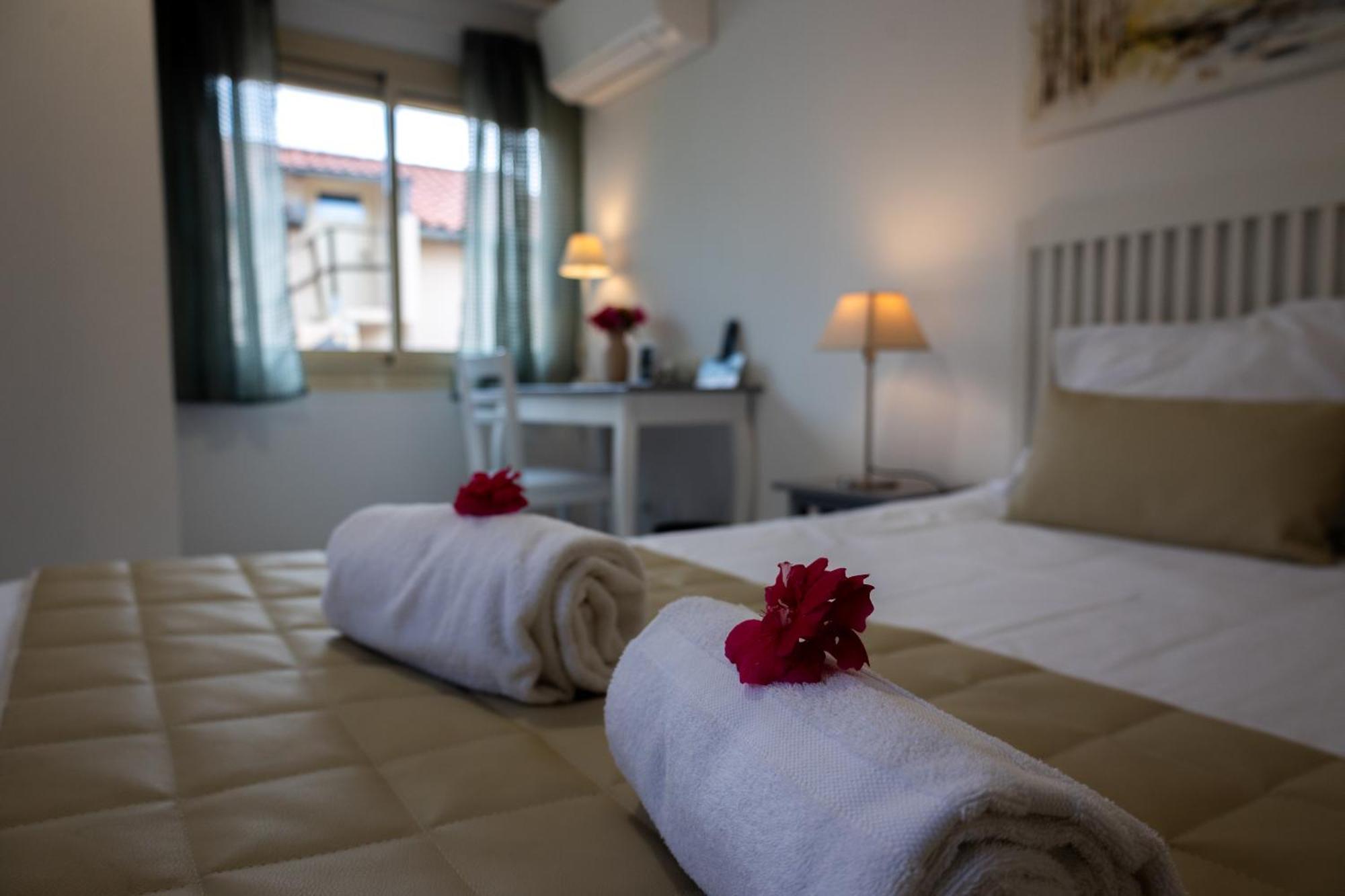 Logis Des Cretes De Pignols Hotel Moissac Exterior photo