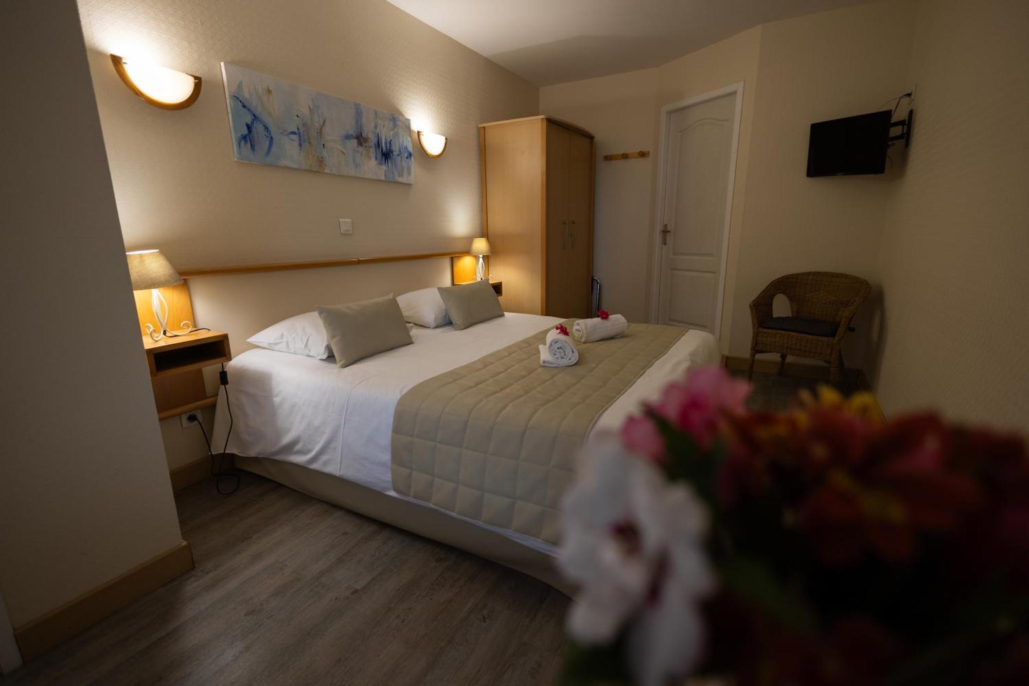 Logis Des Cretes De Pignols Hotel Moissac Exterior photo