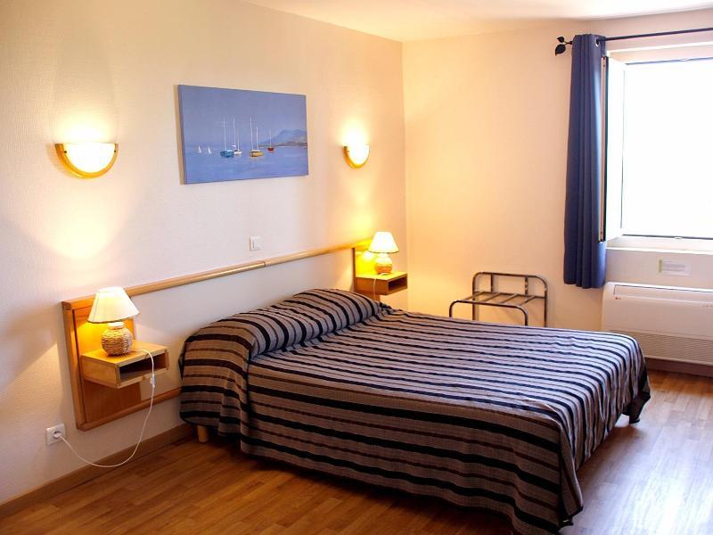 Logis Des Cretes De Pignols Hotel Moissac Exterior photo